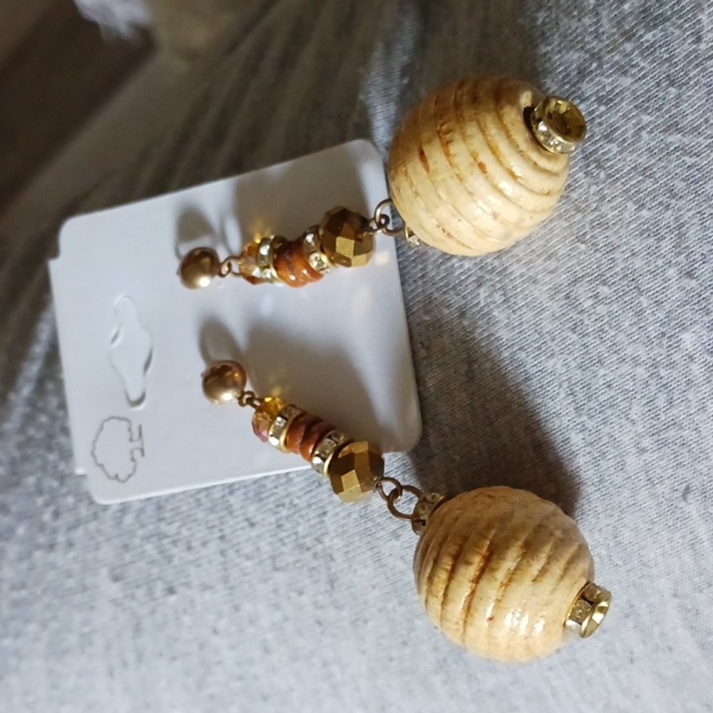 Earrings - Picture 2 of 2